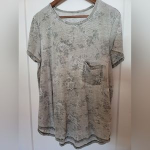 American Eagle Vintage-Look Floral Tee